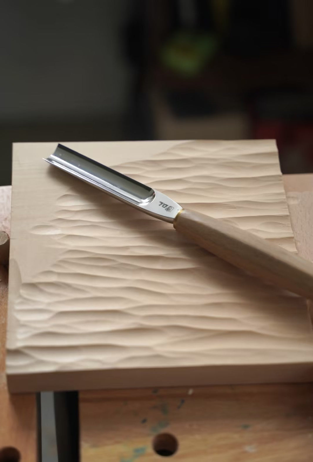 The Art of Crafting a Wooden Photo Frame: Where Wood, Hands, and Memories Meet